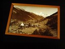 A 7: objet / Photo encadrée d'Ernen (lieu d'origine de la mère et de la grand-mère d'Annelis) A 7: objet / Photo encadrée d'Ernen (lieu d'origine de la mère et de la grand-mère d'Annelis)