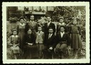 A 17 nouveau: photo / format carte postale / horizontal / noir blanc / Photo de famille A 17 nouveau: photo / format carte postale / horizontal / noir blanc / Photo de famille