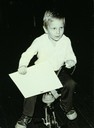 C 15: photo / format carte postale / vertical / noir blanc / Le fils à vélo (1977.IV.10.) C 15: photo / format carte postale / vertical / noir blanc / Le fils à vélo (1977.IV.10.)