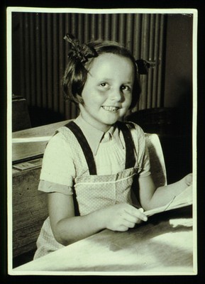 A 6: photo/ A5/ portrait/black and white/ Annelis at school in Brig