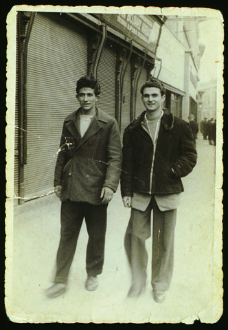 F 3: photo/ postcard size/ portrait/ black and white/ M. with friend, 1947